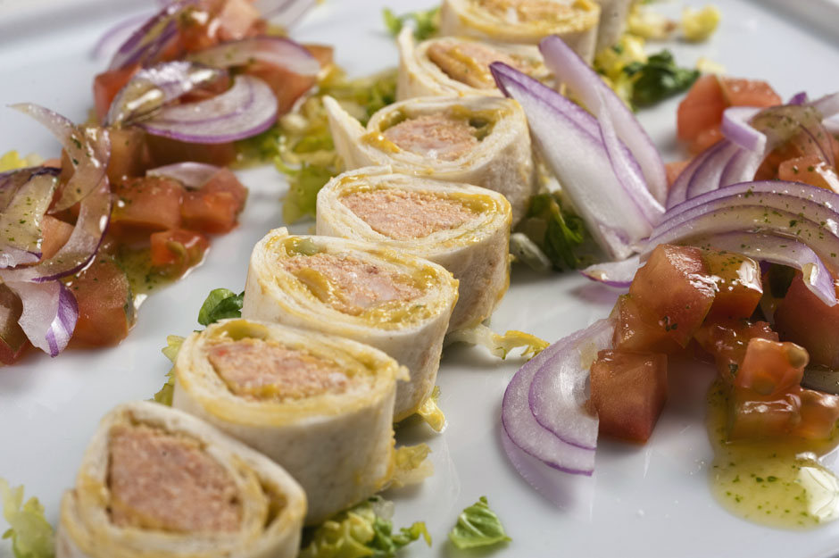 Rollitos de Embumar y guacamole